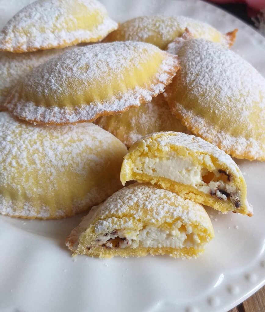Biszkopt_ravioli_z_ciasta_kruchego_nadziewany_ricott__SK_ADNIKI_NA_GOR_CE_CIASTO_ Biszkopt_ravioli_z_ciasta_kruchego_nadziewany_ricott__SK_ADNIKI_NA_GOR_CE_CIASTO_