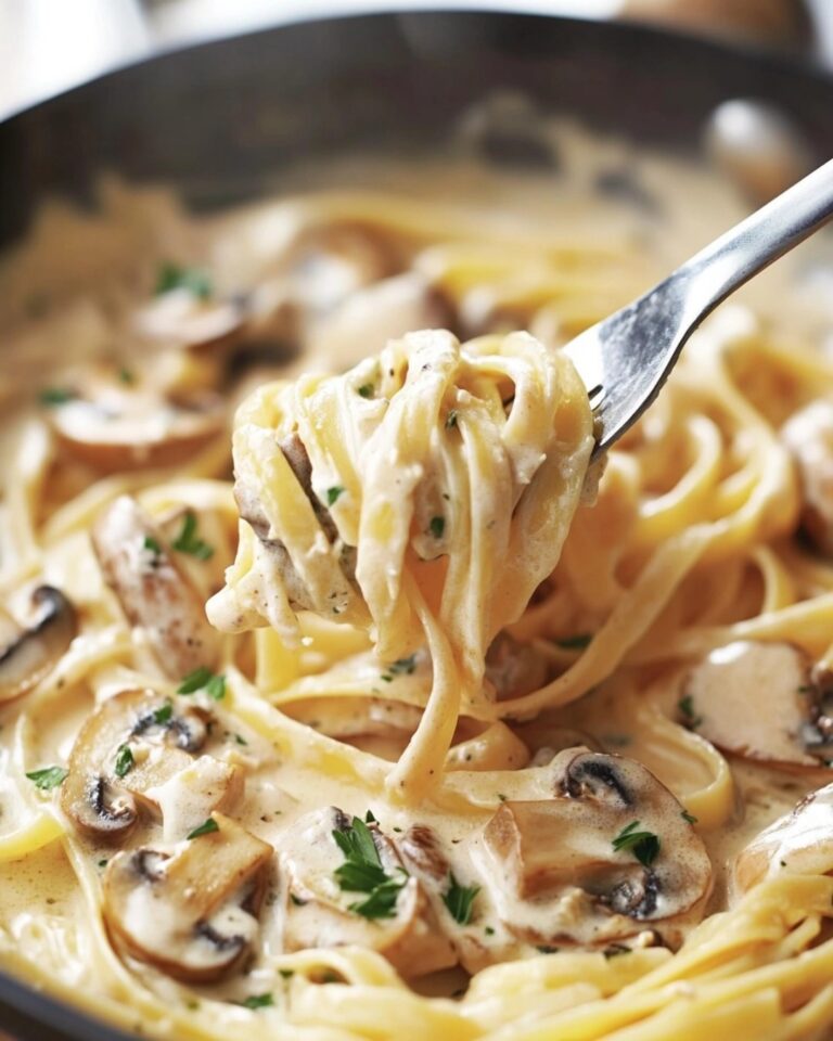 Makaron_z_kurczakiem_i_kremowym_sosem_grzybowym-1