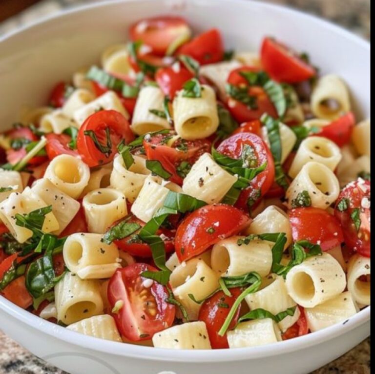 Sa_atka_Caprese_z_makaronem___wie_a_i__atwa_