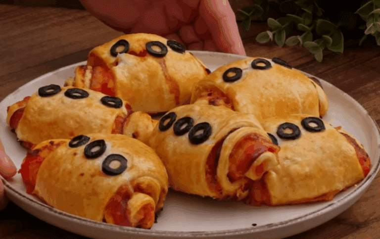 Wytrawne_ciasto_francuskie_z_boczkiem_i_mozzarell_