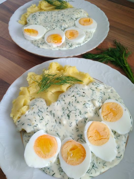 Jajka_gotuj_w_sosie_koperkowym_z_ziemniakami_przez_15_20_minut Jajka_gotuj_w_sosie_koperkowym_z_ziemniakami_przez_15_20_minut