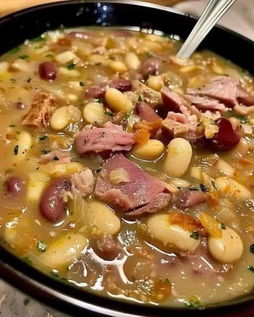Pikantna_zupa_z_szynki_i_fasoli-1 Pikantna_zupa_z_szynki_i_fasoli-1