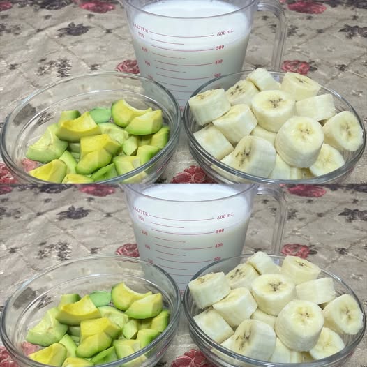 Orze_wiaj_cy_koktajl_mleczny_z_awokado_i_bananem__zdrowa_przek_ska-1 Orze_wiaj_cy_koktajl_mleczny_z_awokado_i_bananem__zdrowa_przek_ska-1
