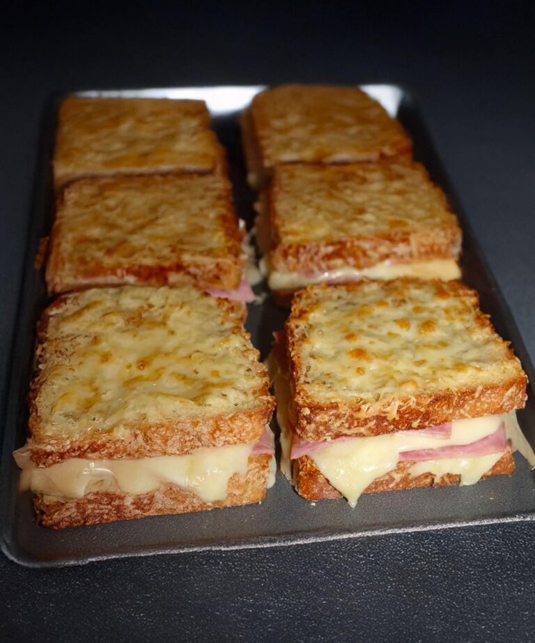 Domowy_Croque_Monsieur__niezast_piona_francuska_zapiekanka
