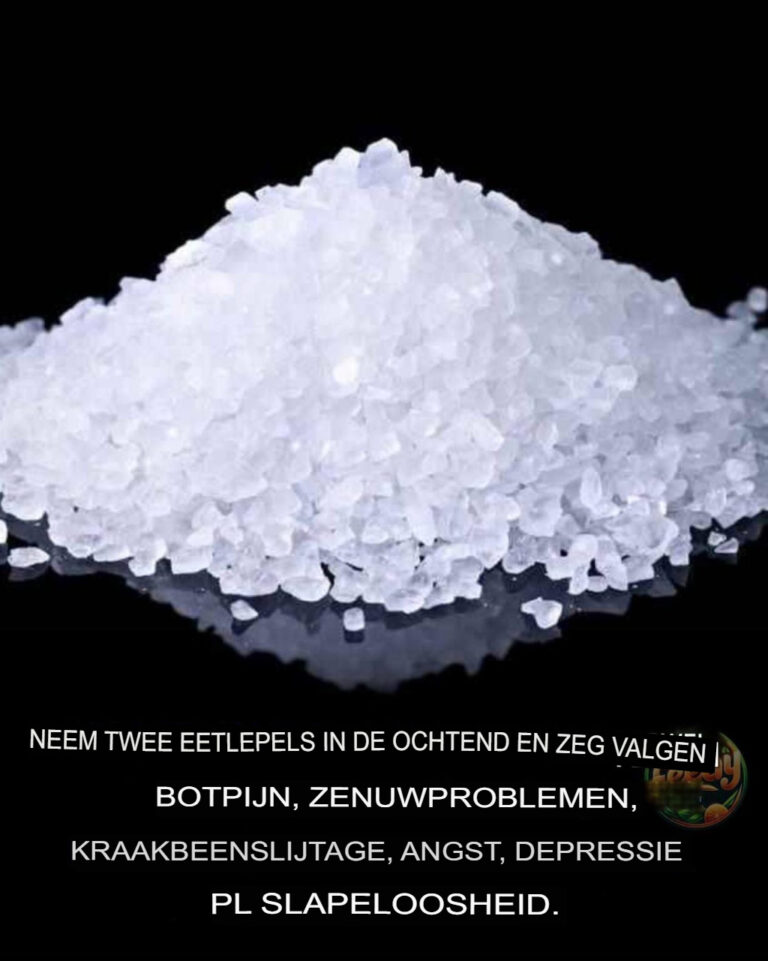 Relaksuj_cy_napar_z_cynamonu__li_cia_laurowego_i_rumianku__kt_ry_pomaga_w_walce_ze_stresem_i_bezsenno_ci_