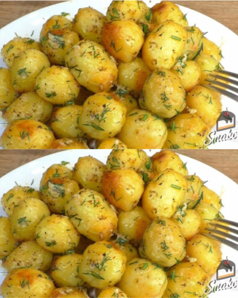 Nie_wiem__co_smakuje_lepiej_ni__te_pieczone_ziemniaki_w_piekarniku__niesamowity_przepis