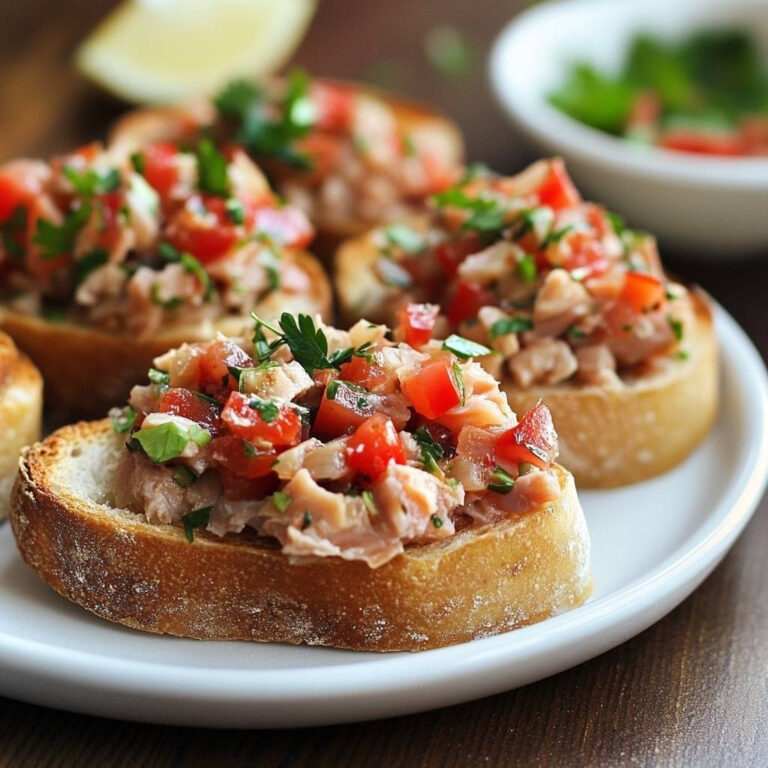 Rillettes_z_tu_czyka_na_bruschetcie