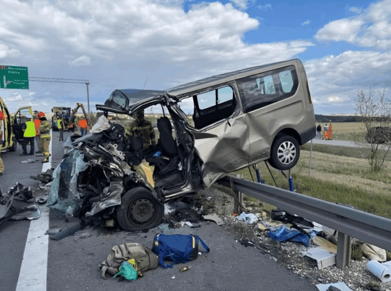 TRAGEDIA_NA_S7____MIER__CZTERECH_OS_B_W_WYPADKU__POLICJA_SZUKA__WIADK_W-1