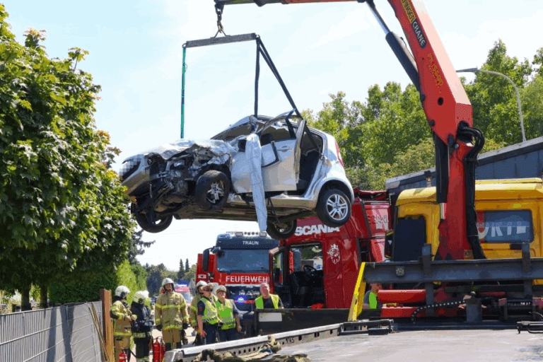 To_straszna_tragedia__Ukochana_gwiazda_zgin__a_w_wypadku_samochodowym__Ca_y_kraj_jest_w_szoku_