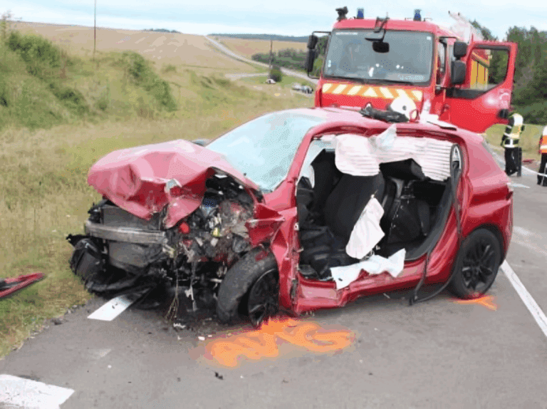 To_tragiczna_tragedia__Kochana_gwiazda_odesz_a_od_nas_tragicznie_dzi__rano_w_wypadku_samochodowym__Ca_y_kraj_pogr__ony_jest_w__a_obie_