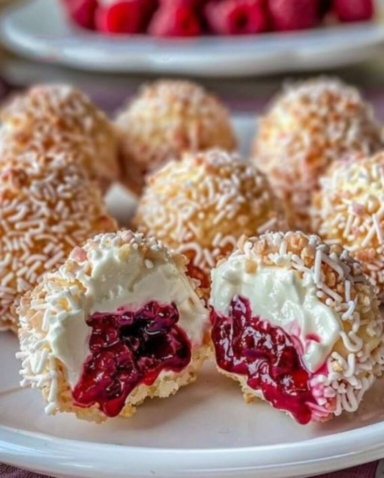 Ta_s_odka_przek_ska_powali_Ci__na_kolana__Maliny_z_serkiem__mietankowym___odkryj_przepis__kt_ry_szturmem_podbija_Internet_-2