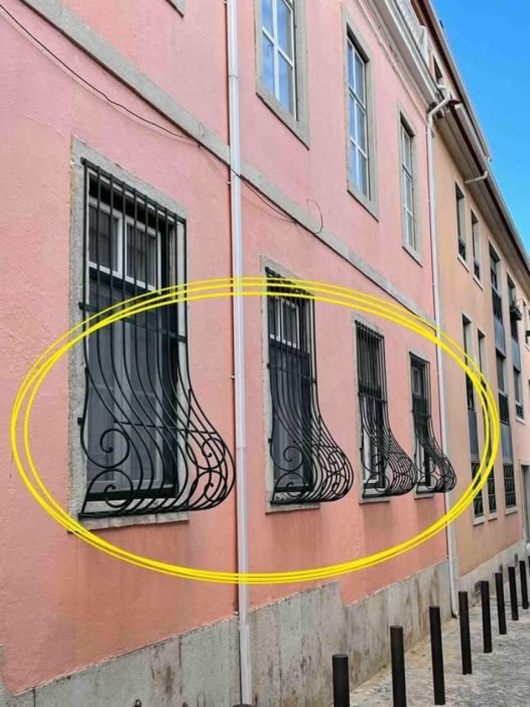 Warum_haben_manche_Fenstergitter_unten_eine_Rundung