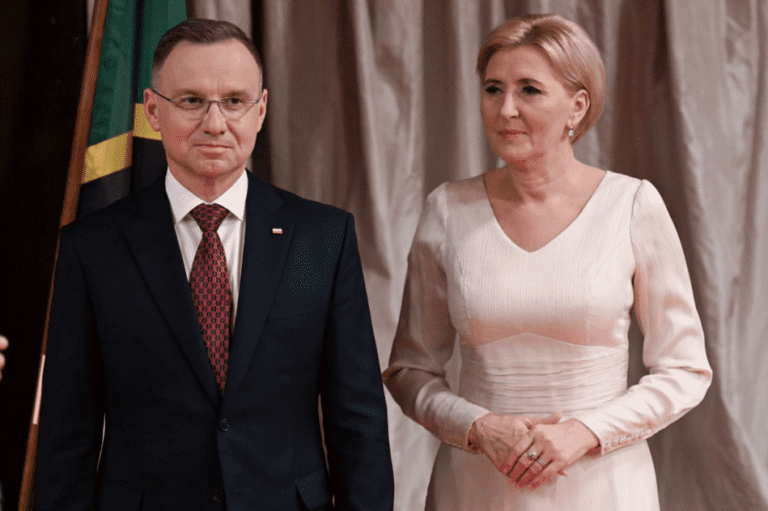 ANDRZEJ_DUDA_Z_NOW__PRAC____POPROWADZI_PROGRAM_W_KANALE_ZERO-2