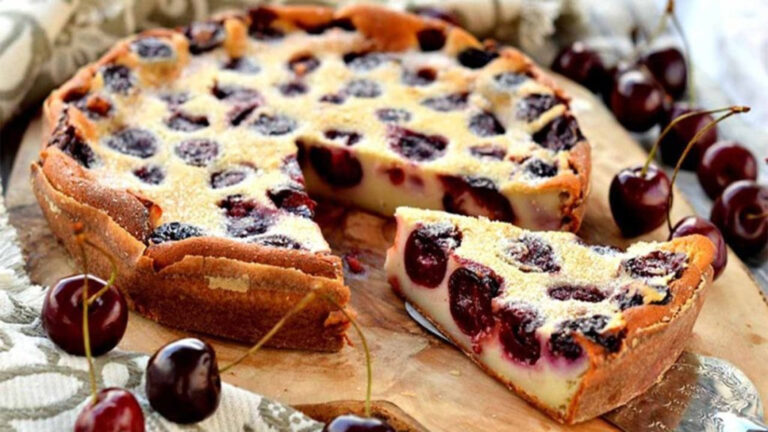 Clafoutis_wi_niowy___atwy_w_przygotowaniu_przepis_Link_znajdziesz_w_komentarzu__See_more