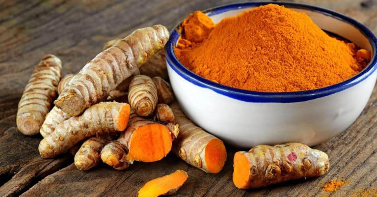 Los_grandes_beneficios_de_la_C_rcuma