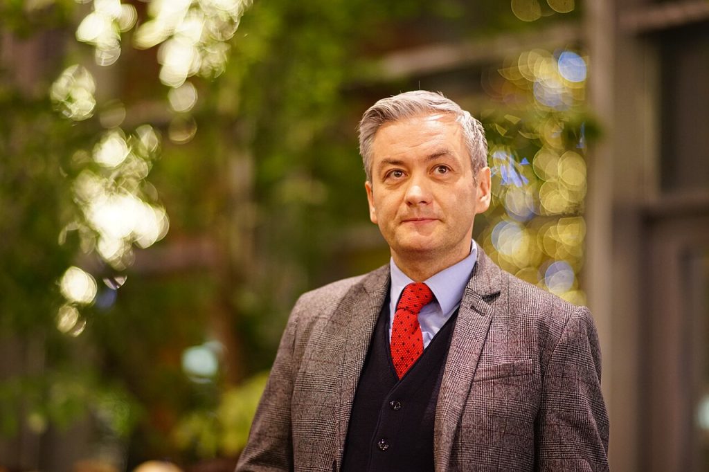 Robert_Biedro____8211__z_biednego_domu_do_europejskiej_polityki__Historia_cz_owieka__kt_ry_walczy__o_akceptacj__i_prawa_innych Robert_Biedro____8211__z_biednego_domu_do_europejskiej_polityki__Historia_cz_owieka__kt_ry_walczy__o_akceptacj__i_prawa_innych