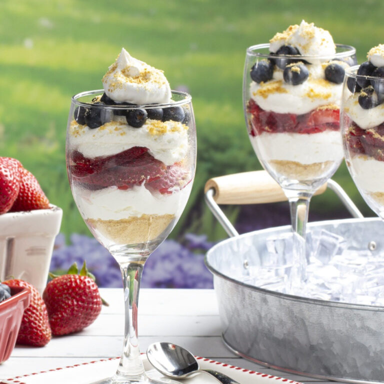Star_Spangled_No_Bake_Cheesecake_Parfaits________See_more