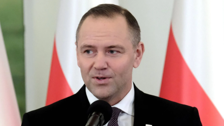 Najnowszy_sonda__dot__Karola_Nawrockiego__Prezydent_ma_powody_do_obaw