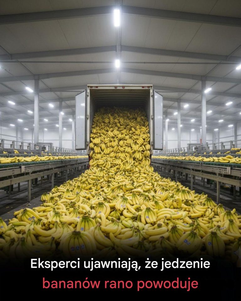 Eksperci_ujawniaj____e_jedzenie_banan_w_rano_powoduje